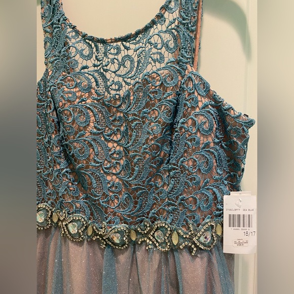 Dillards Blue Homecoming Mini Dress Size 16/17 NWT - Picture 4 of 10